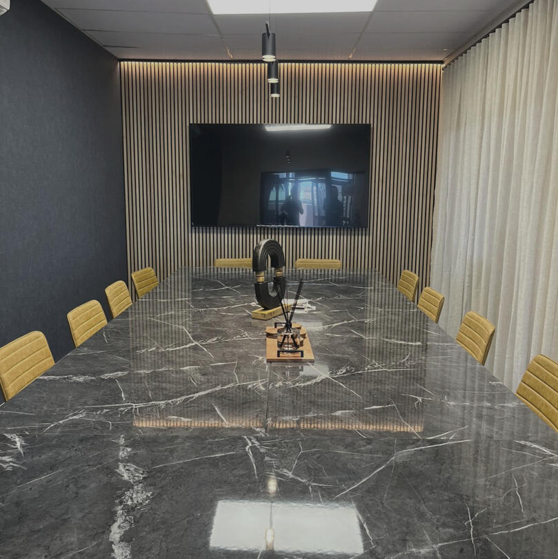 110. COAST & COUNTRY